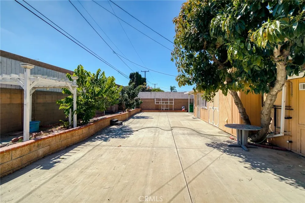 6862 Sowell Ave Westminster, CA 92683