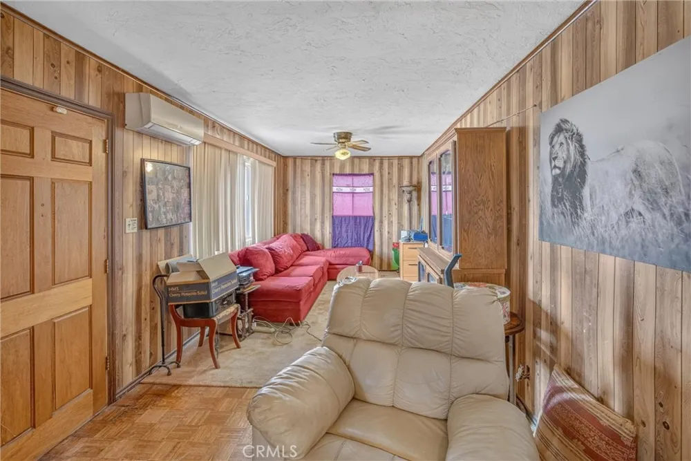 32787 Jagadon Lucerne Valley, CA 92356