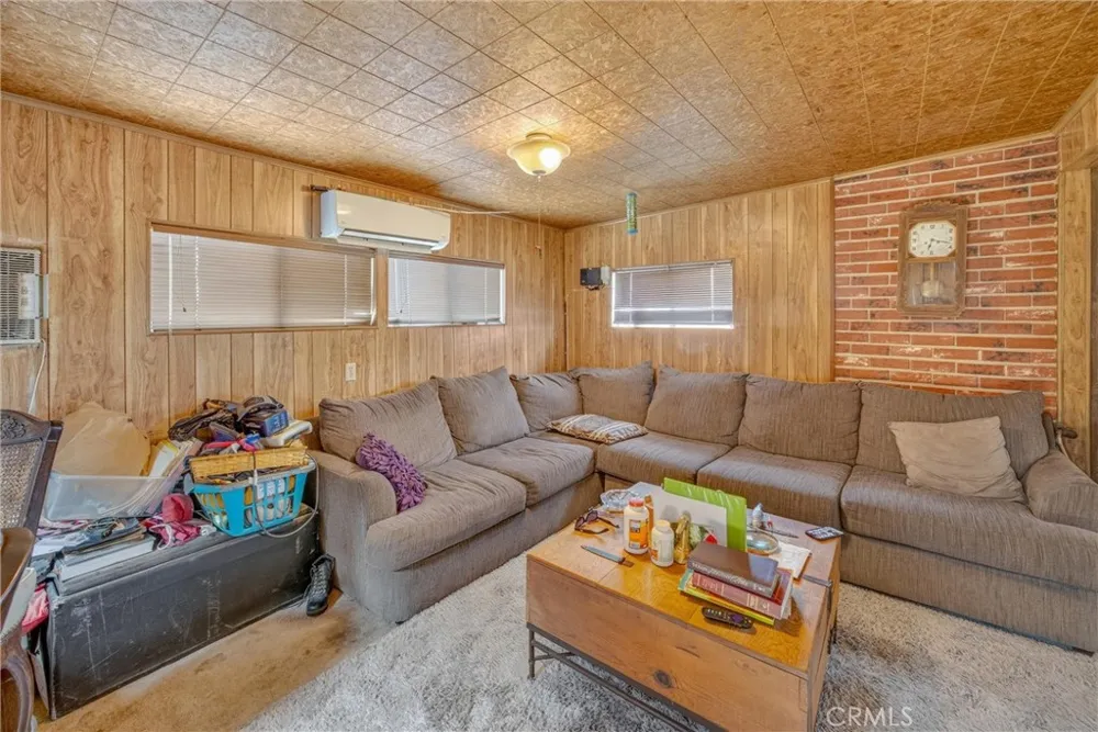 32787 Jagadon Lucerne Valley, CA 92356