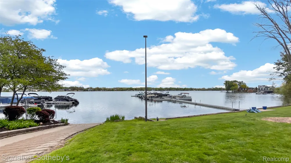 875 S Pontiac Trail #B208 Walled Lake City, MI 48390