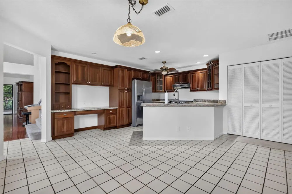 10940 Stafford Circle S Boynton Beach, FL 33436
