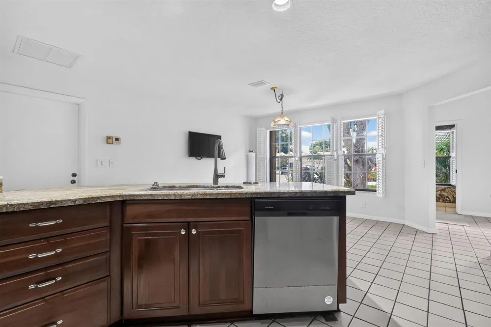 10940 Stafford Circle S Boynton Beach, FL 33436