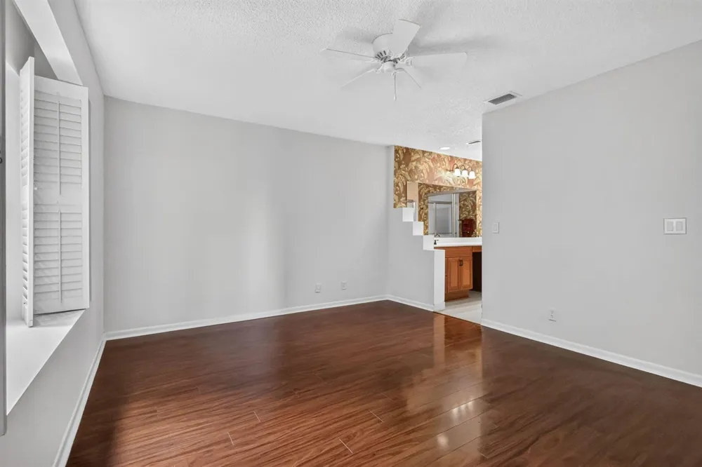 10940 Stafford Circle S Boynton Beach, FL 33436