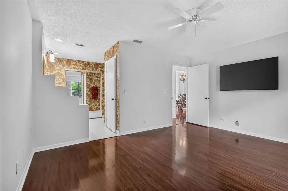 10940 Stafford Circle S Boynton Beach, FL 33436