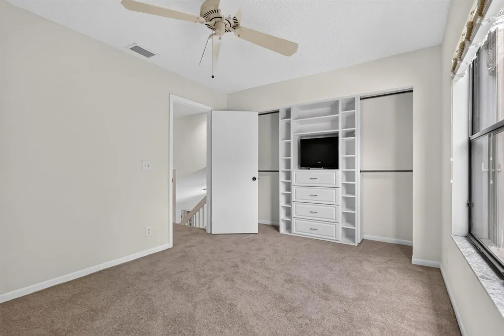 10940 Stafford Circle S Boynton Beach, FL 33436
