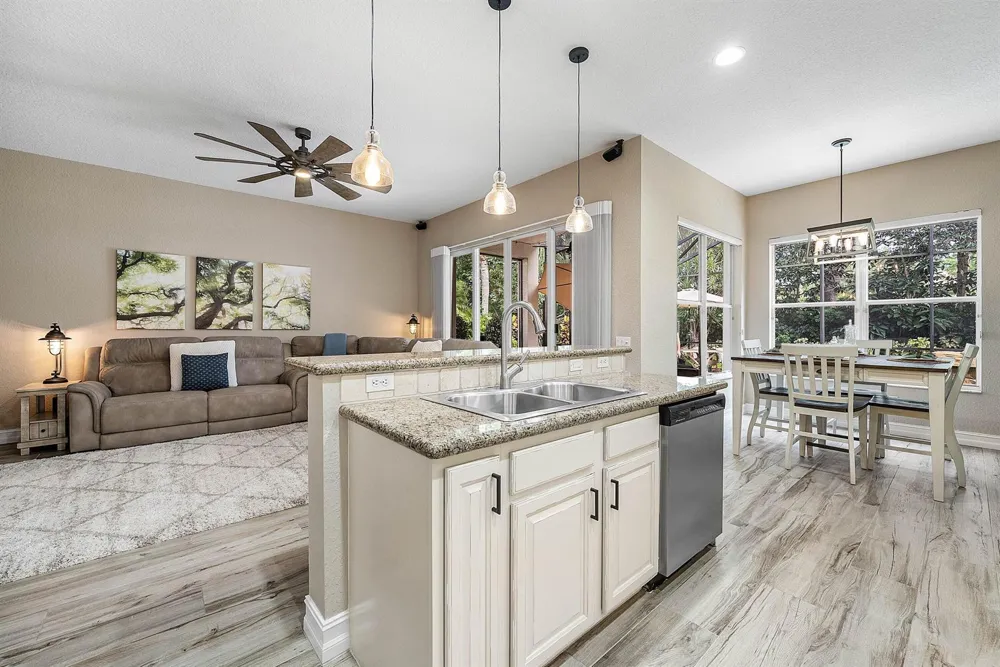 8564 BREEZY OAK WAY Boynton Beach, FL 33473