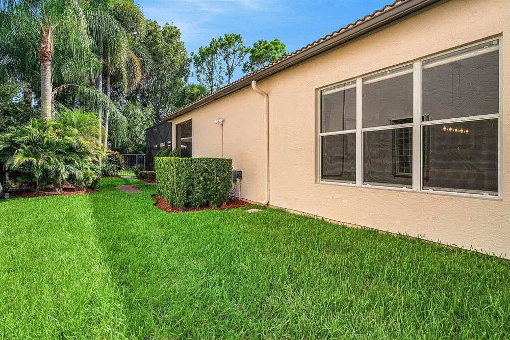 8564 BREEZY OAK WAY Boynton Beach, FL 33473