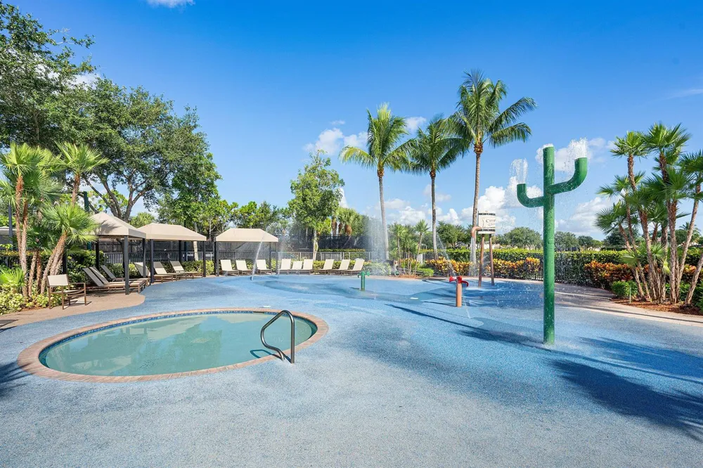 8564 BREEZY OAK WAY Boynton Beach, FL 33473