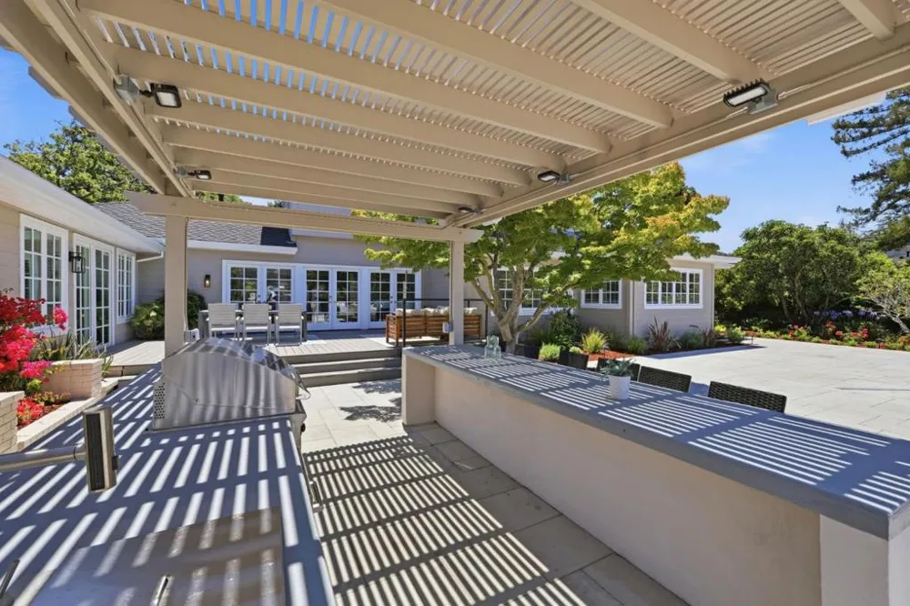 280 Uplands Drive Hillsborough, CA 94010