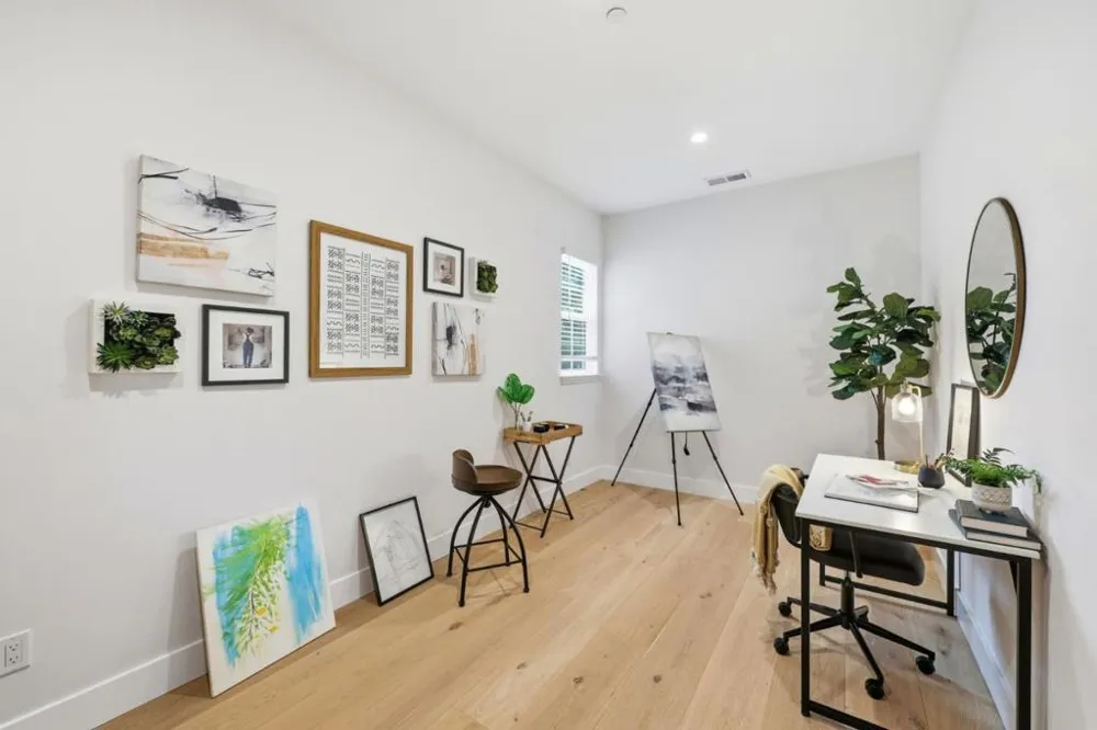 280 Uplands Drive Hillsborough, CA 94010