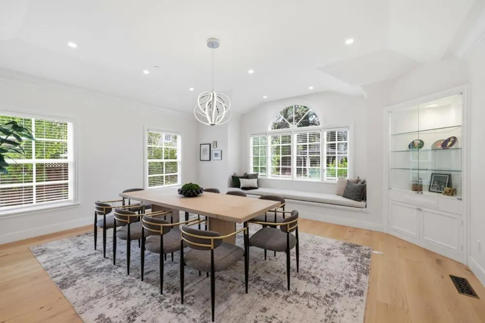 280 Uplands Drive Hillsborough, CA 94010