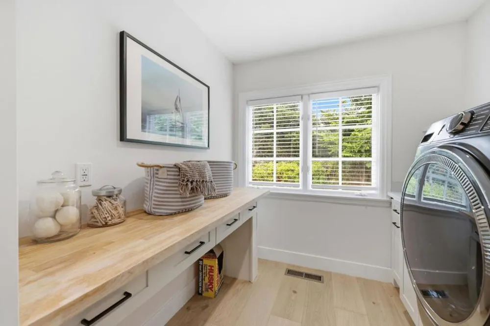280 Uplands Drive Hillsborough, CA 94010
