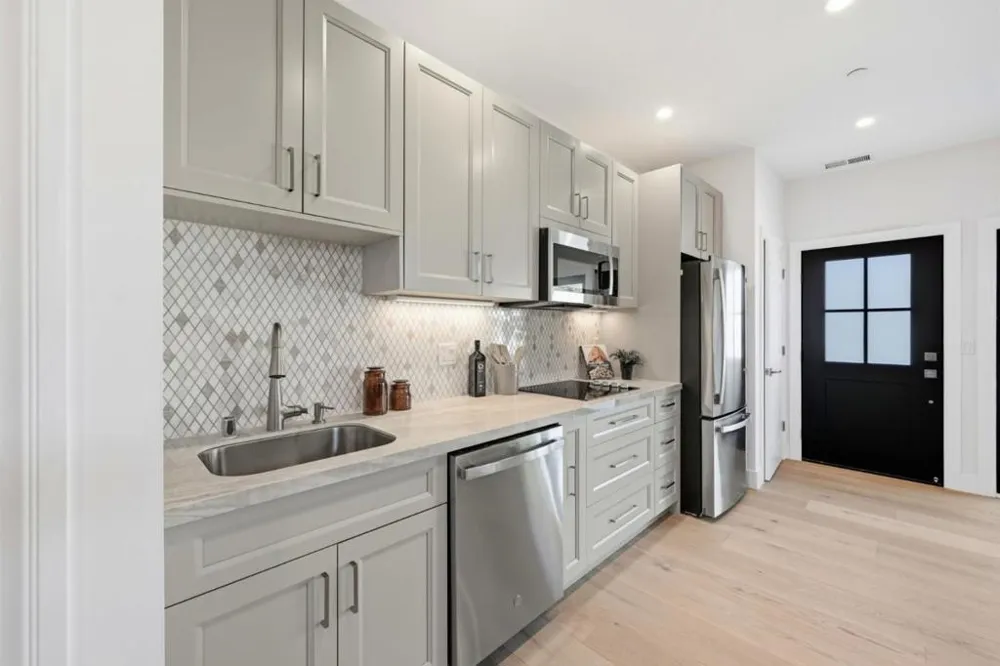 280 Uplands Drive Hillsborough, CA 94010