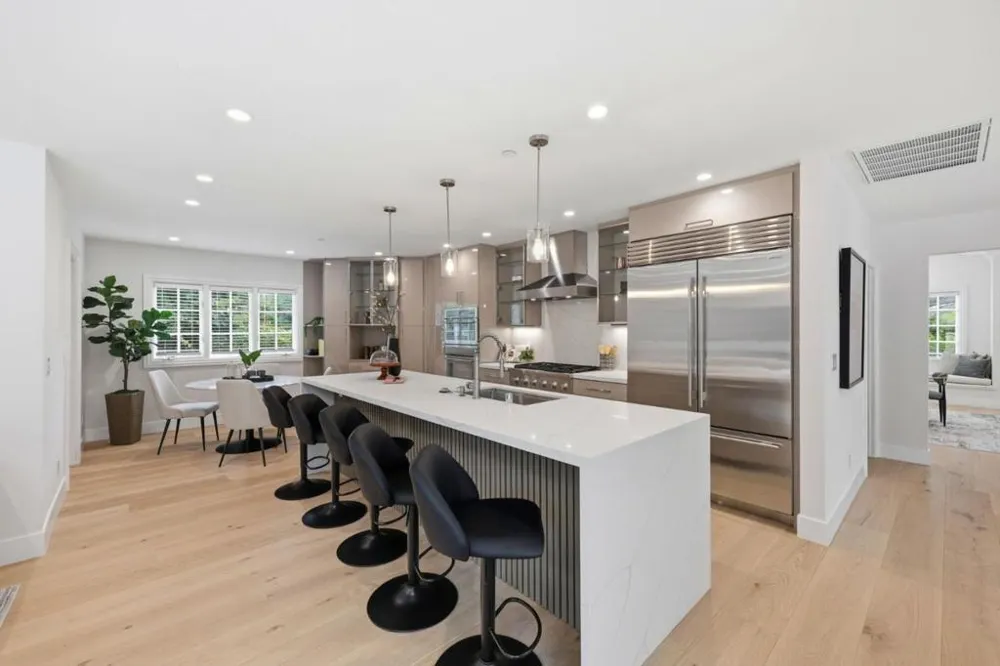 280 Uplands Drive Hillsborough, CA 94010