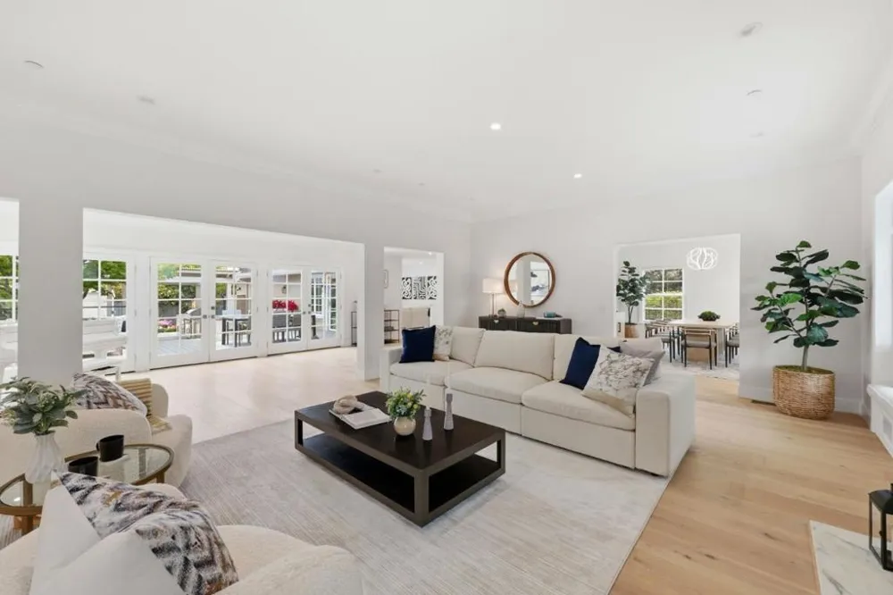 280 Uplands Drive Hillsborough, CA 94010
