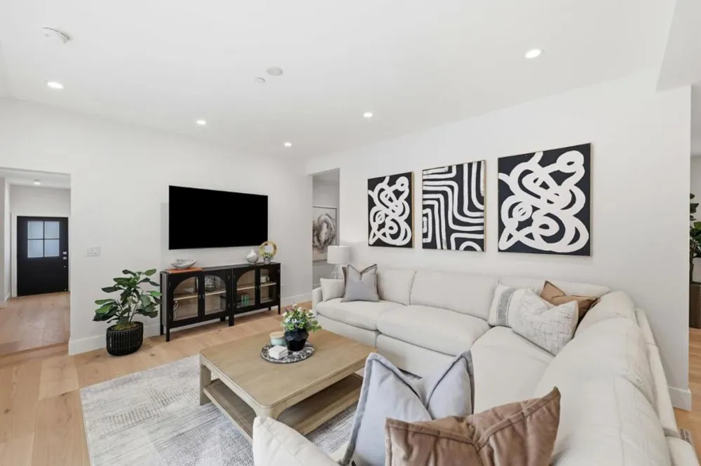 280 Uplands Drive Hillsborough, CA 94010