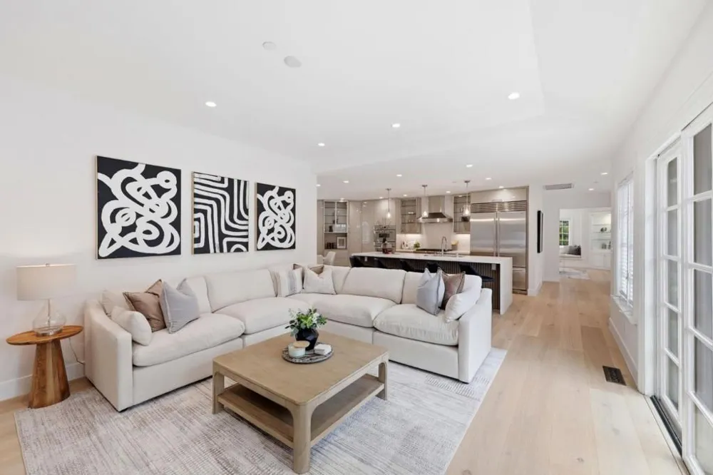 280 Uplands Drive Hillsborough, CA 94010