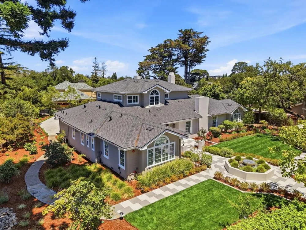 280 Uplands Drive Hillsborough, CA 94010