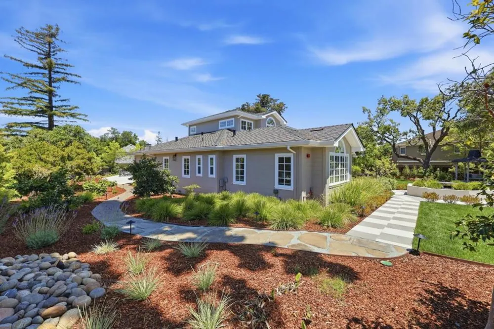 280 Uplands Drive Hillsborough, CA 94010
