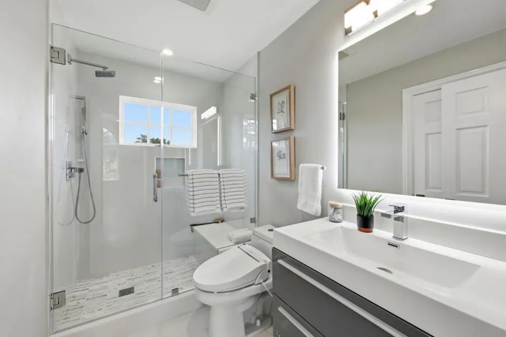 280 Uplands Drive Hillsborough, CA 94010