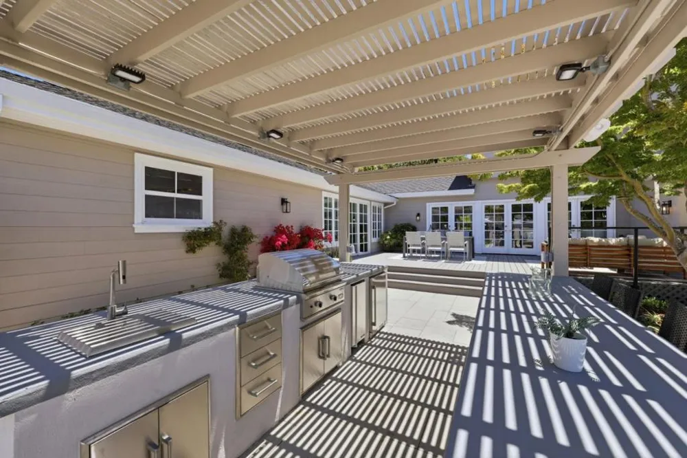 280 Uplands Drive Hillsborough, CA 94010