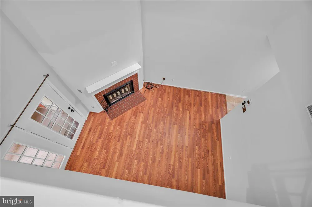 421 TAVISTOCK Cherry Hill, NJ 08034