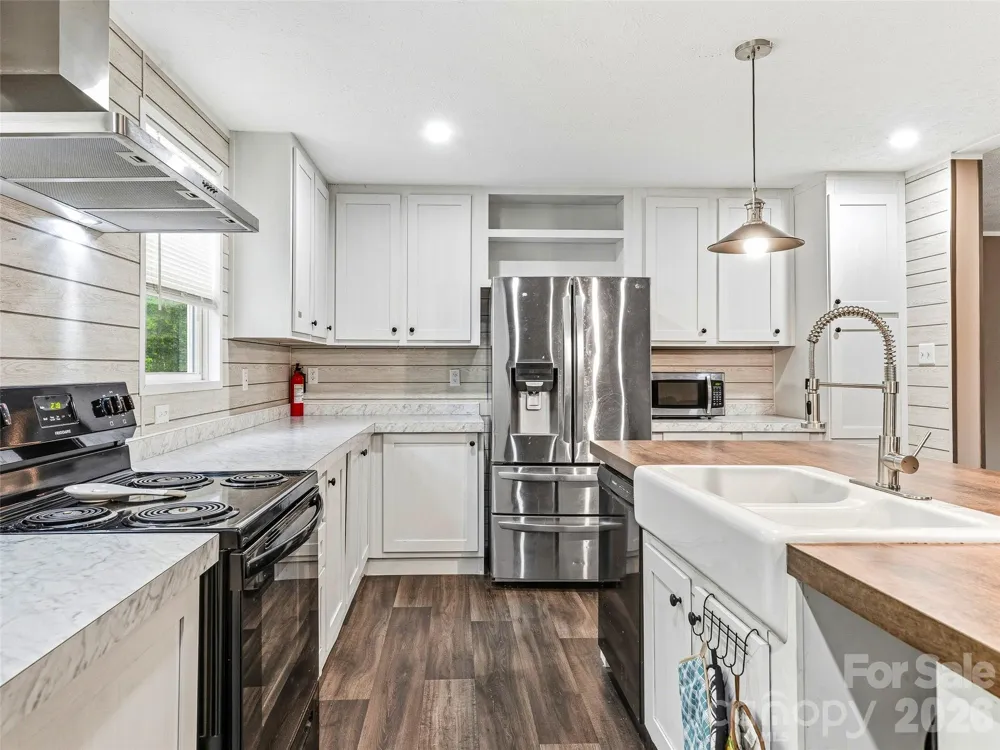 395 Old US 19 23 Highway Candler, NC 28715