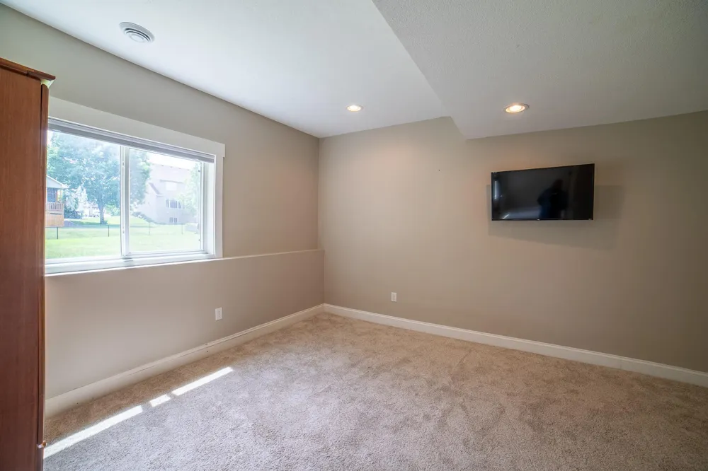 9499 Gander Lane Minnetrista, MN 55375