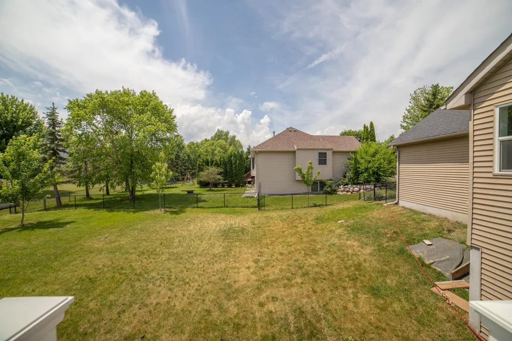 9499 Gander Lane Minnetrista, MN 55375