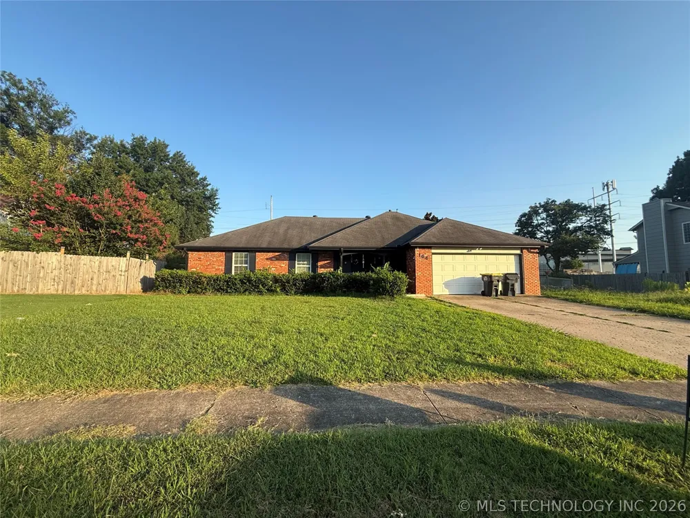 164 Fox Run Circle Jenks, OK 74037
