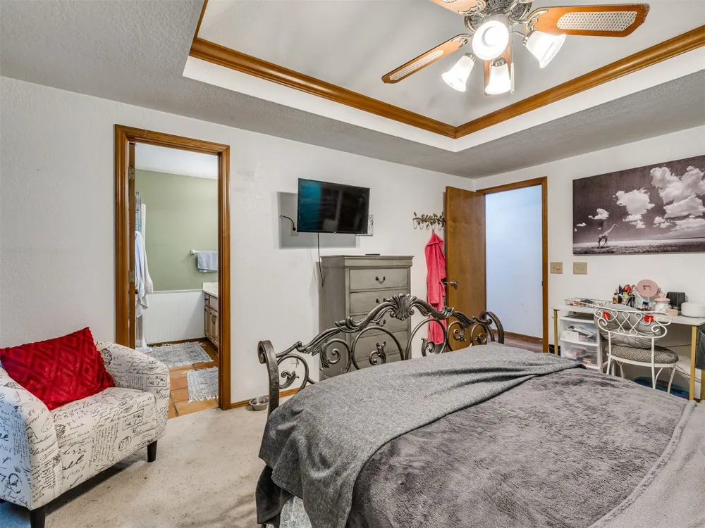 164 Fox Run Circle Jenks, OK 74037
