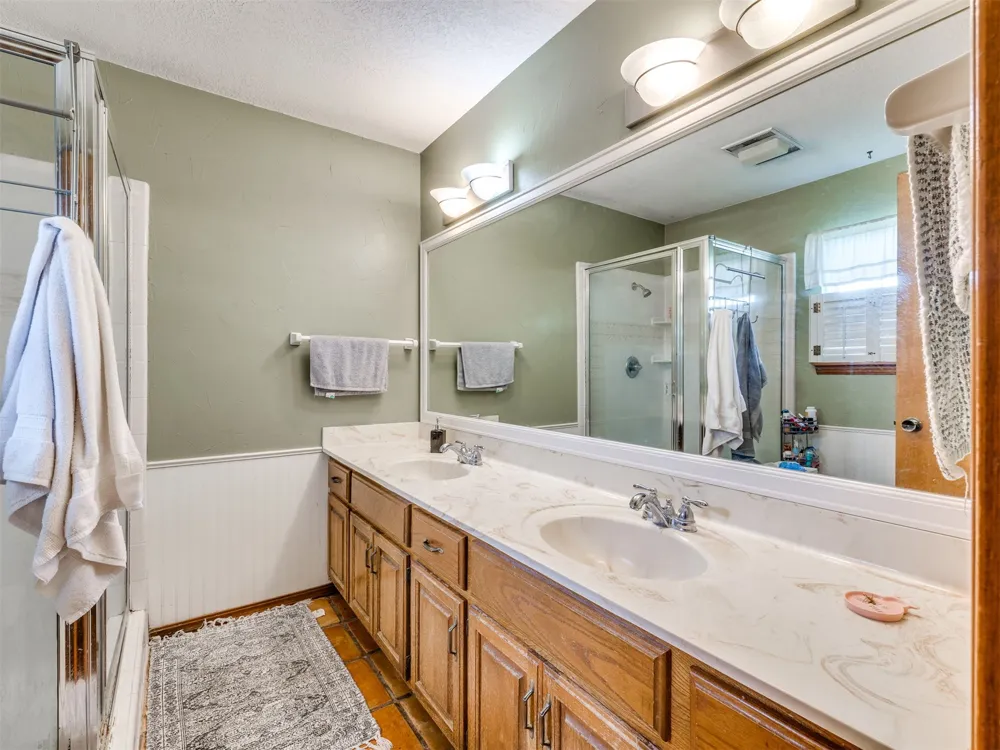 164 Fox Run Circle Jenks, OK 74037