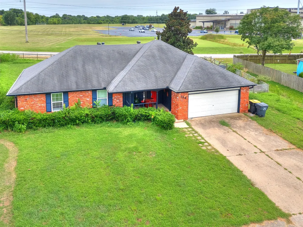 164 Fox Run Circle Jenks, OK 74037