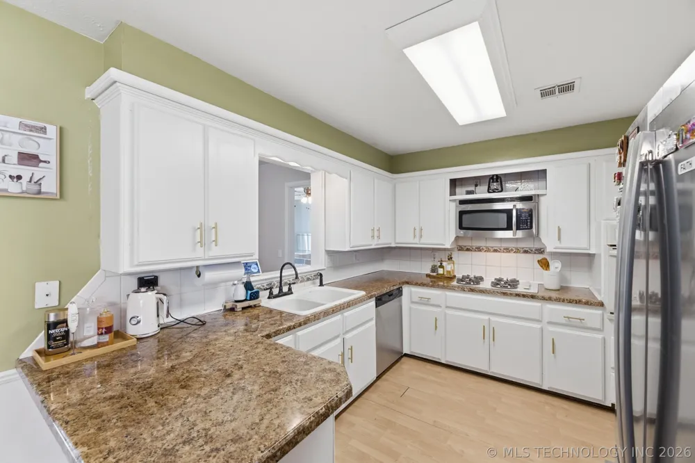 5119 Lynn Road Bartlesville, OK 74006