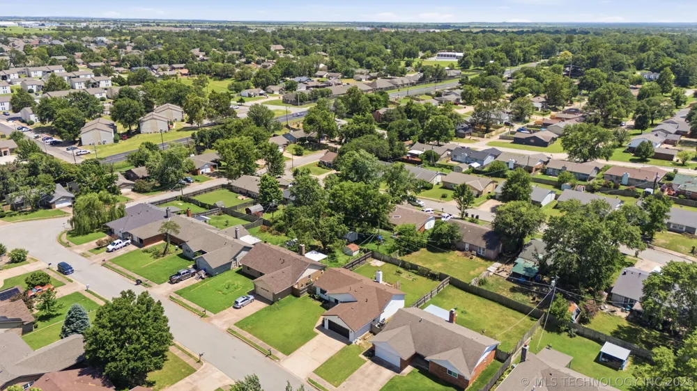5119 Lynn Road Bartlesville, OK 74006