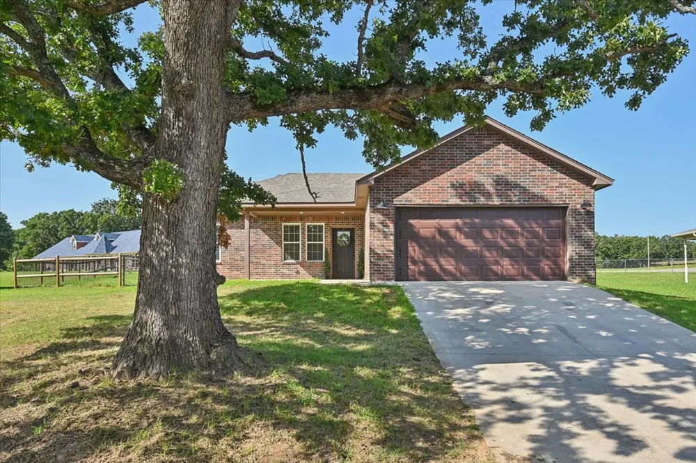 800 Grand Place Mannford, OK 74044
