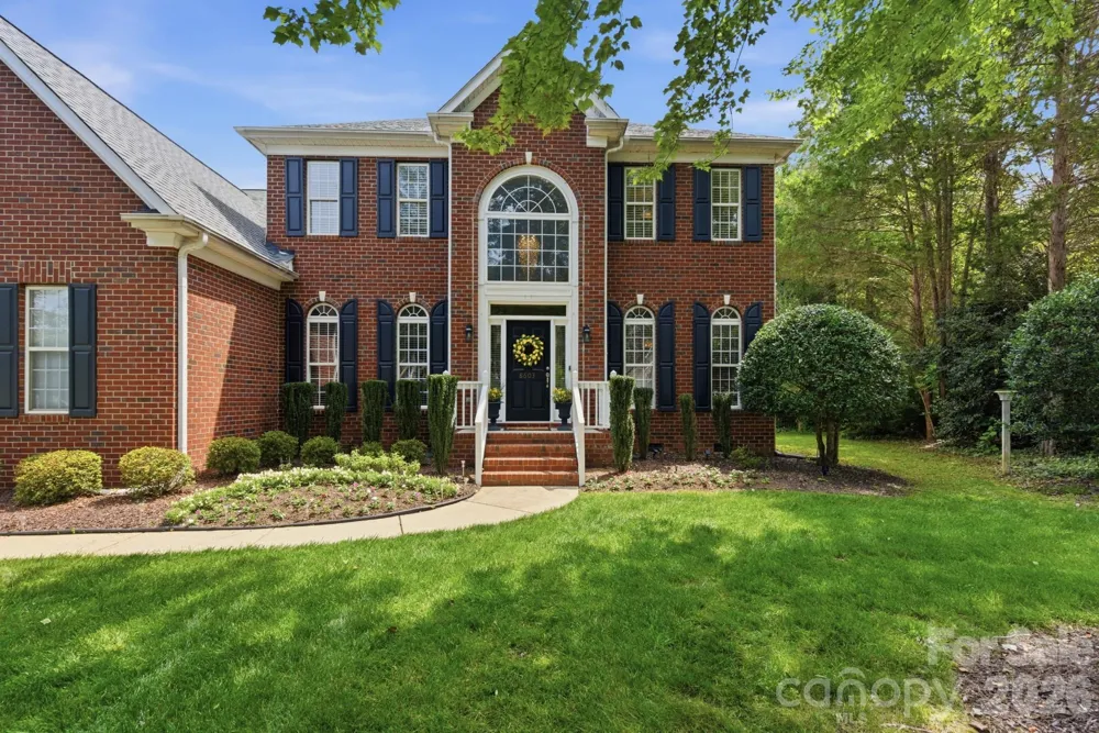 8603 Tintinhull Lane Waxhaw, NC 28173
