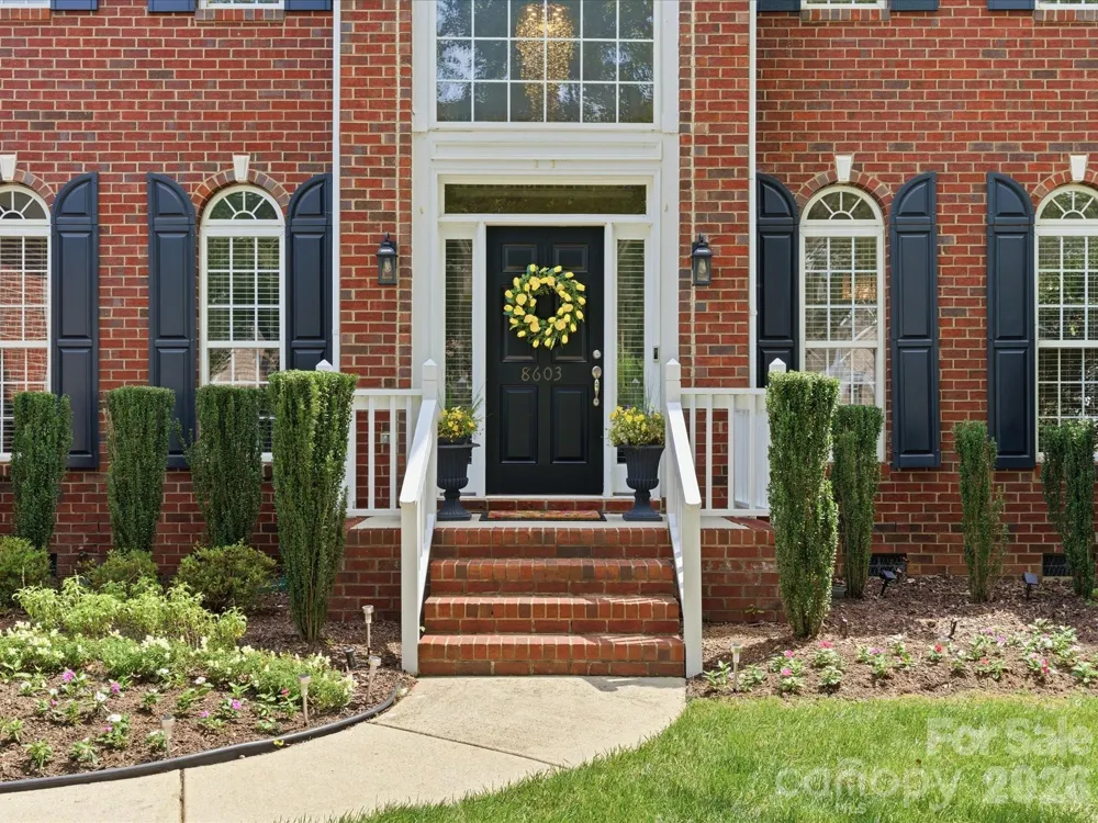 8603 Tintinhull Lane Waxhaw, NC 28173
