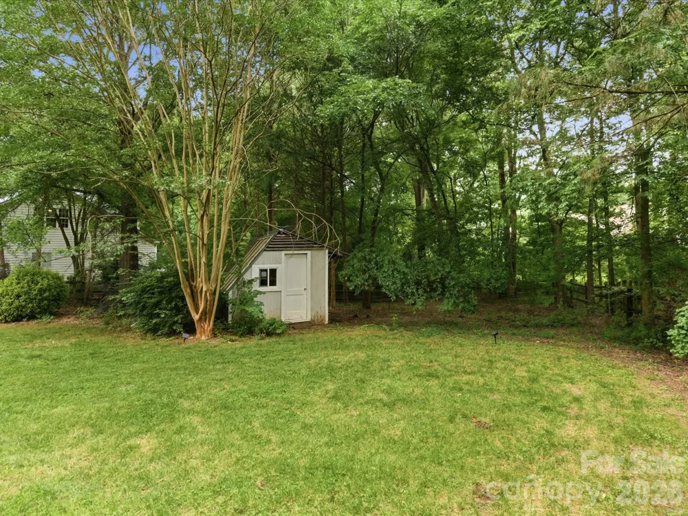 8603 Tintinhull Lane Waxhaw, NC 28173