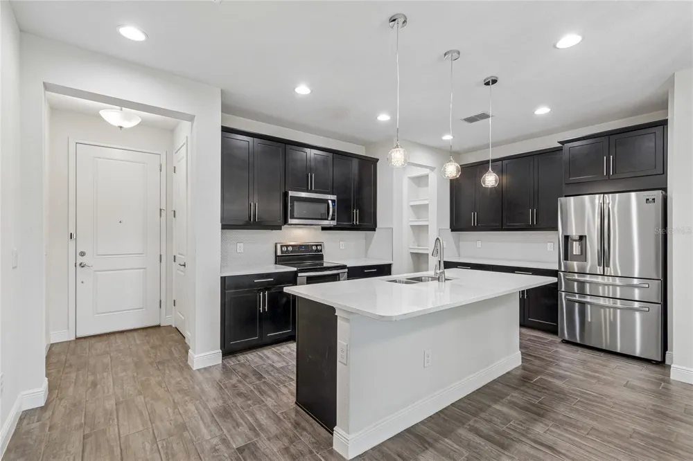 2410 ARCH AVENUE Oldsmar, FL 34677