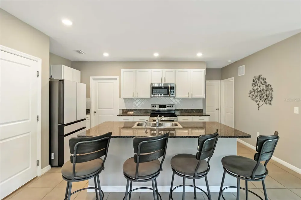 5904 SILVER SAGE WAY Sarasota, FL 34232