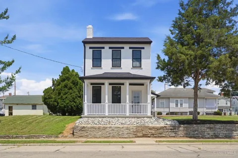 529 E Broadway Street