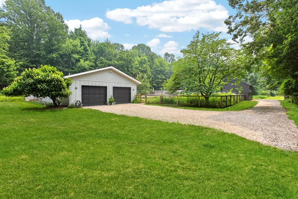 14147 Wildwood Lane Chikaming Township, MI 49115