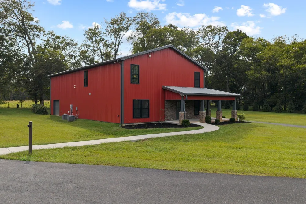 808 N Main St Mount Pleasant, TN 38474