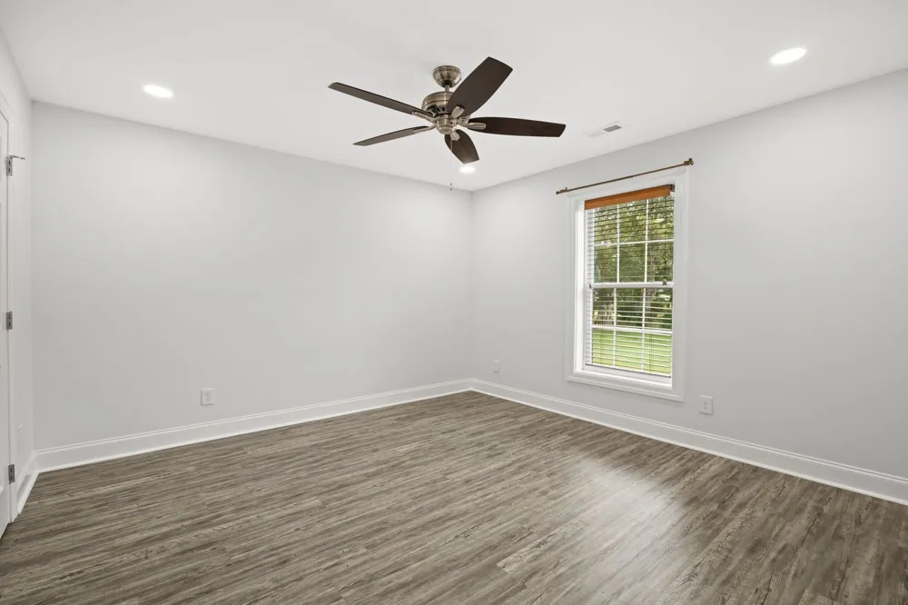 808 N Main St Mount Pleasant, TN 38474