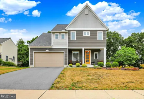 12 THISTLE COURT