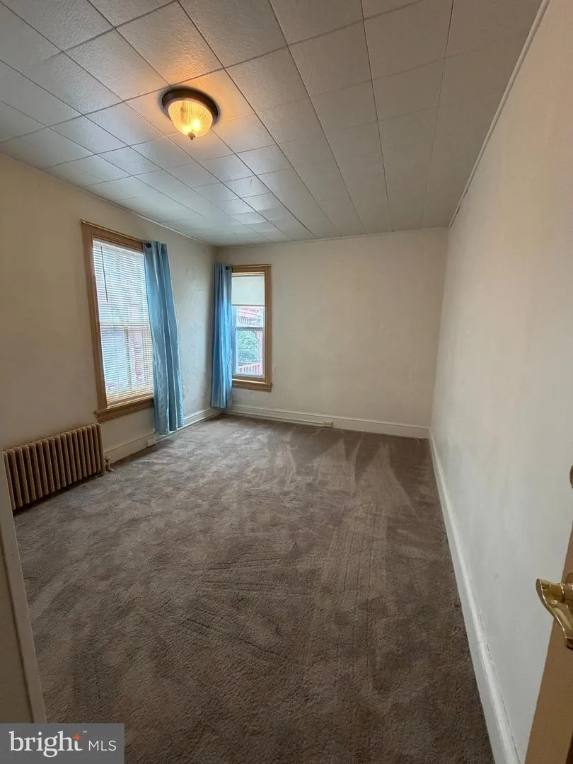1049 OLEY STREET Reading, PA 19604
