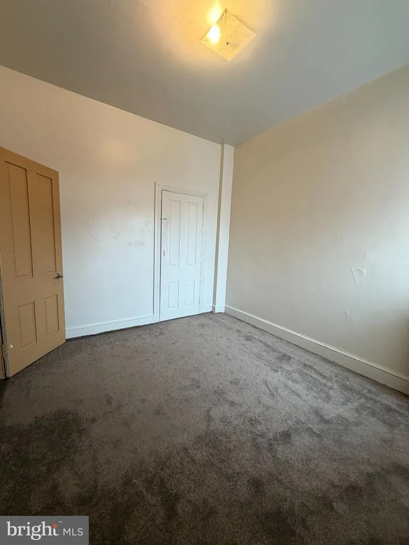 1049 OLEY STREET Reading, PA 19604