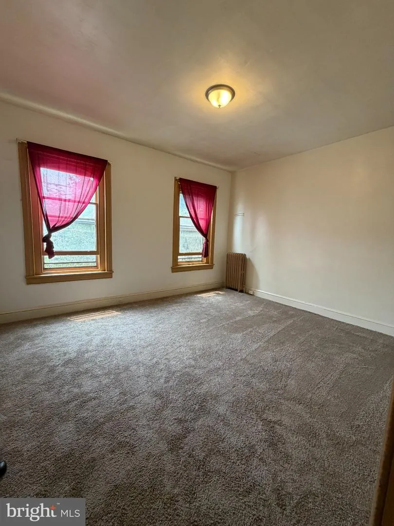 1049 OLEY STREET Reading, PA 19604