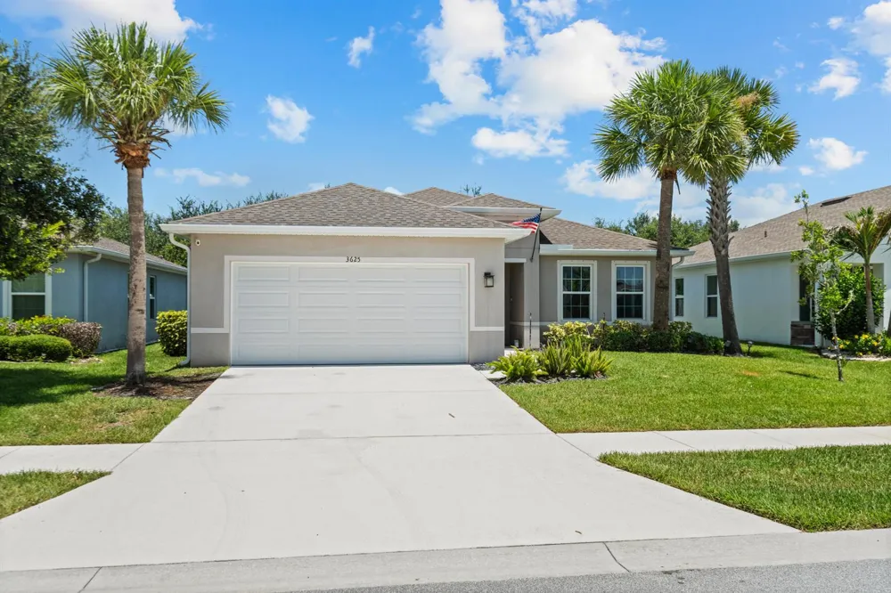 3625 Sapphire Hollow Way Fort Pierce, FL 34981